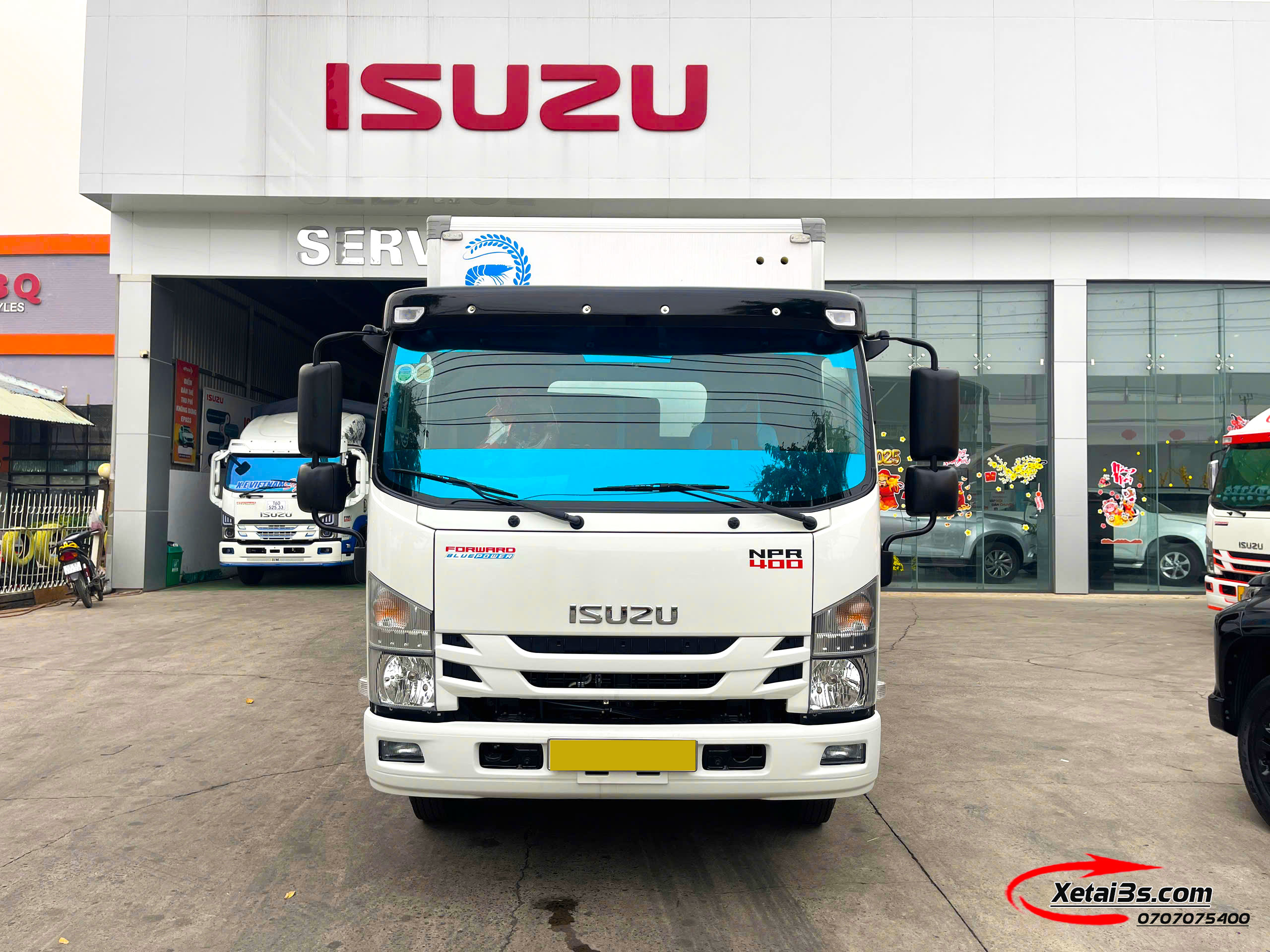 ISUZU NPR400 Euro5 3.5 tấn thùng bảo ôn oxy