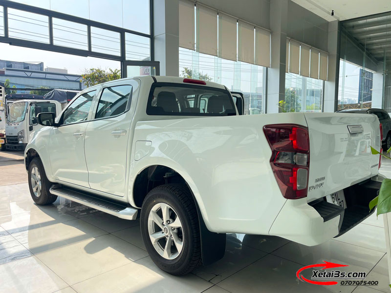 ISUZU D_MAX PRESTIGE 4X2 MT - Ảnh 3