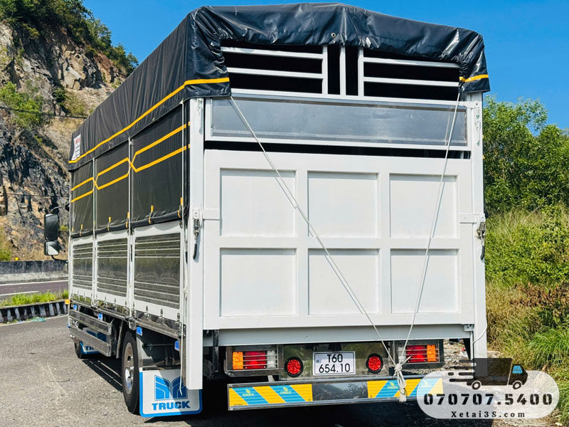 ISUZU NPR350 2.490 Tấn Thùng Mui Bạt - Ảnh 8